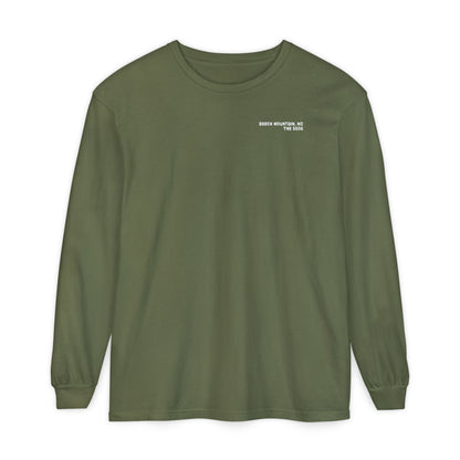 Green unisex Comfort Colors long-sleeve shirt with text Beech Mountain - The 5506 on the front