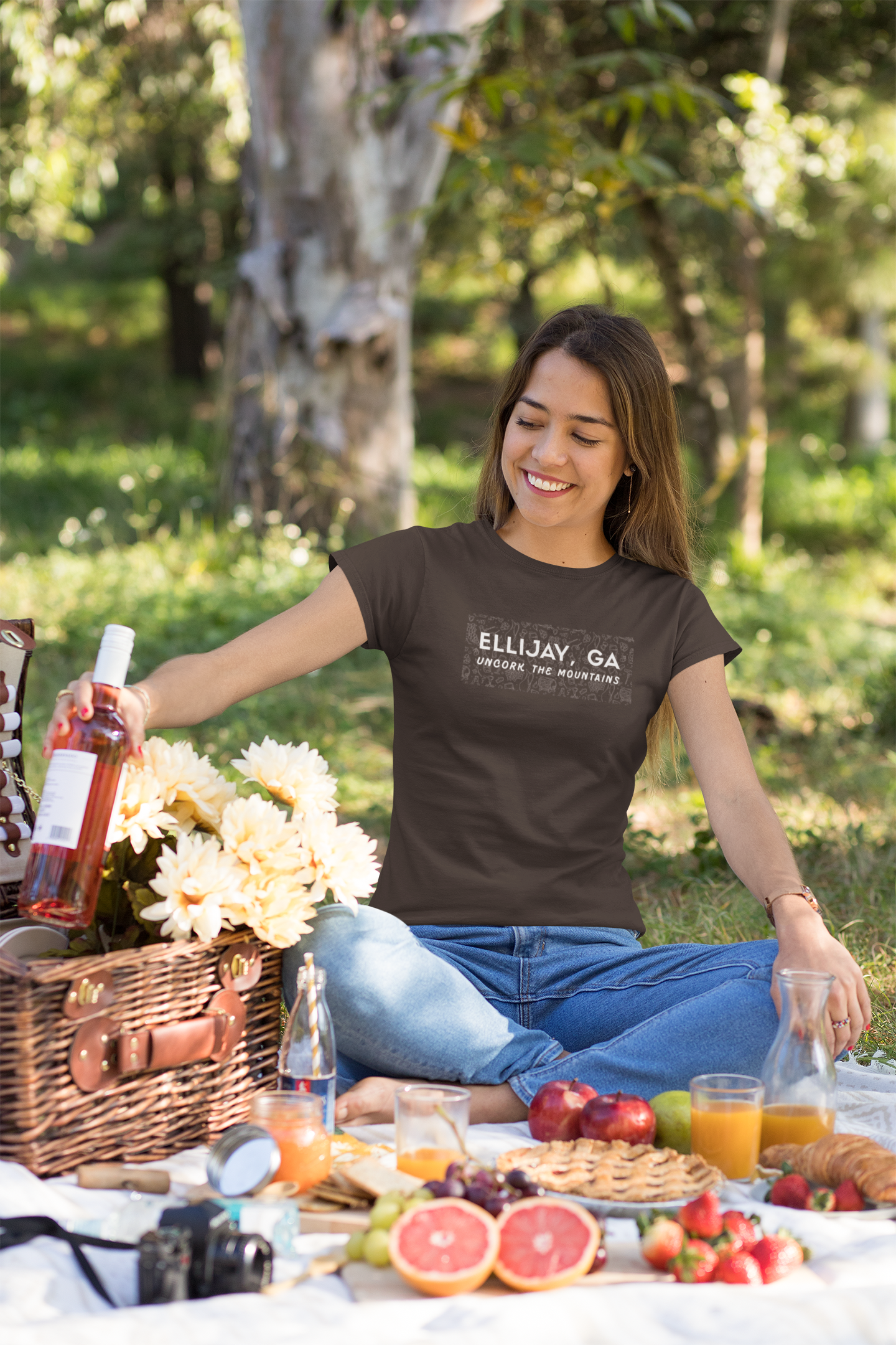 Women’s t-shirt by 515Gear.com | Ellijay, GA | Uncork with vineyard lifestyle graphic perfect for girls’ weekends